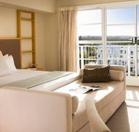 Quality Suites Deep Blue - Accommodation Main Beach