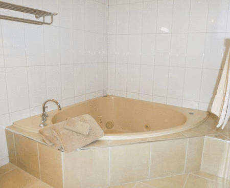 Werribee Motel & Apartments - Accommodation Main Beach 1