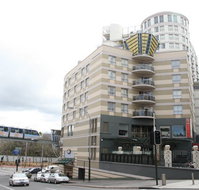 Seasons Darling Harbour - Accommodation Main Beach