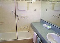 Snowgum Motel - Accommodation Main Beach 3