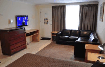 Emu Point Motel - Accommodation Main Beach