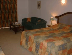 Albert Facey Motor Inn - Accommodation Main Beach