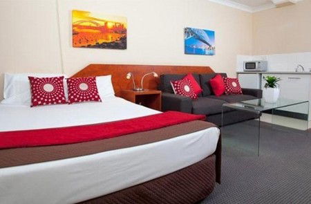 Central Railway Hotel - Accommodation Main Beach 3