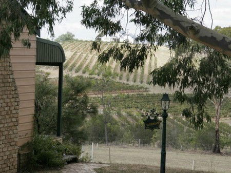Glen Ayr Cottages - Accommodation Main Beach 1