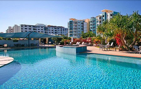  Accommodation Main Beach