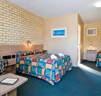 Econo Lodge Fraser Gateway - Accommodation Main Beach