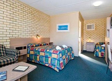 Econo Lodge Fraser Gateway - Accommodation Main Beach 0