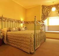 The Russell Hotel - Accommodation Main Beach