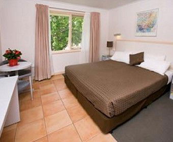 Forrest Hotel And Apartments - Accommodation Main Beach 0