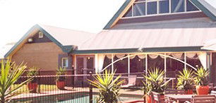 Bimet Executive Lodge - Accommodation Main Beach 0