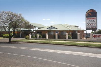 Dubbo NSW Accommodation Main Beach