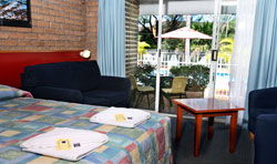 Aquajet Motel - Accommodation Main Beach 2