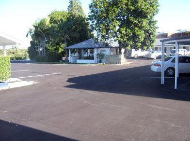 Colonial Court Motor Inn - Accommodation Main Beach 3