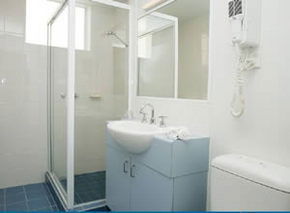 BizMOTEL - Accommodation Main Beach 0