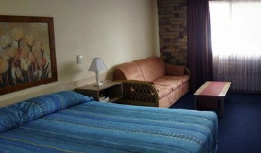 Lancaster Court Motel - Accommodation Main Beach 2
