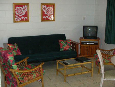 Palm View Holiday Apartments - Accommodation Main Beach 0