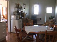 Annas Place - Accommodation Main Beach 2