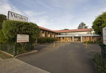Best Western Wesley Lodge - Accommodation Main Beach 1