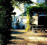 The Priory - Accommodation Main Beach