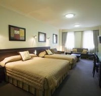 Hyde Park Inn - Accommodation Main Beach