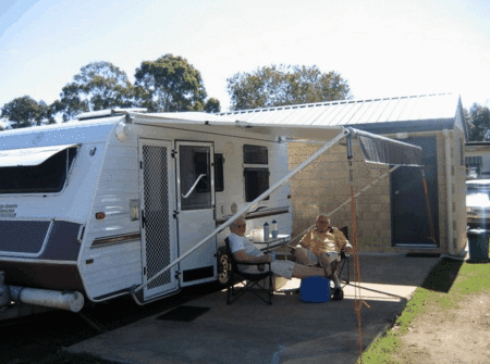 Glenlodge Caravan Village - Accommodation Main Beach
