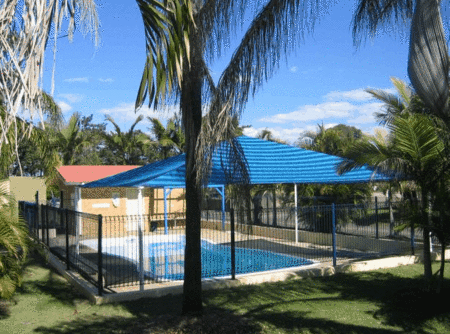 Glenlodge Caravan Village - Accommodation Main Beach 2