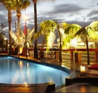 Komune Resorts And Beach Club - Accommodation Main Beach
