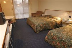 Orange Motor Lodge - Accommodation Main Beach 2