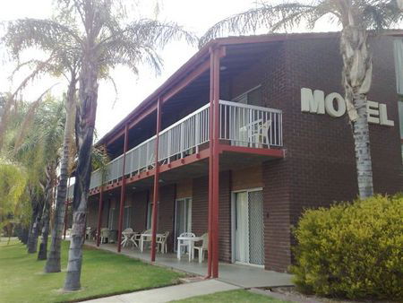 Barmera Hotel Motel - Accommodation Main Beach 0