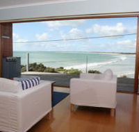 White Sails - Accommodation Main Beach