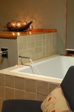 Dreamers Spa Resort - Accommodation Main Beach 3