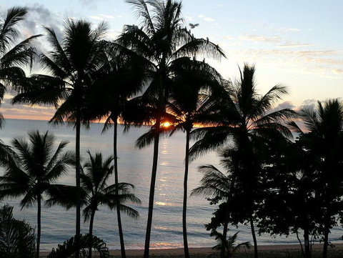 Trinity Waters Apartments - Accommodation Main Beach 2