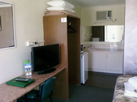 Admella Motel - Accommodation Main Beach 1