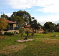 Lakes Entrance Country Cottages - Accommodation Main Beach