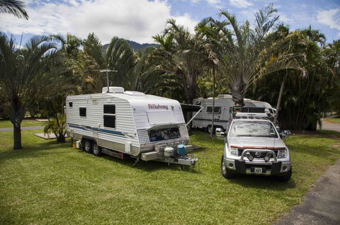 Lake Placid Tourist Park - Accommodation Main Beach 3