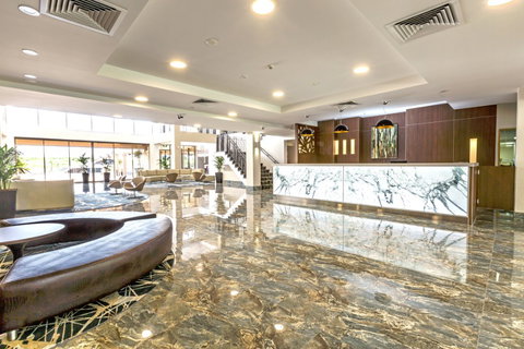 Ramada Hotel Hope Harbour - Accommodation Main Beach 1