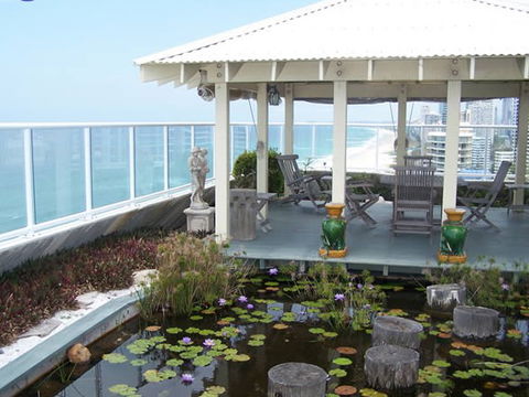 Golden Sands Holiday Apartments - Accommodation Main Beach 3