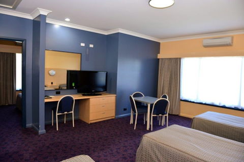 Albert Motel - Accommodation Main Beach 5