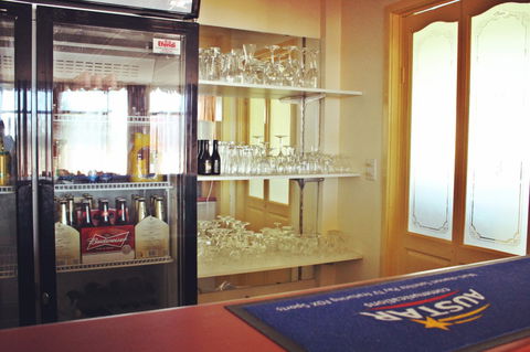 Armidale Motel - Accommodation Main Beach 2