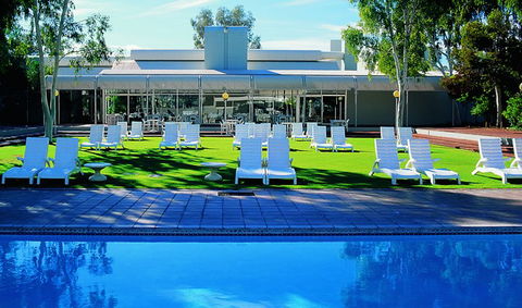 Desert Gardens Hotel - Accommodation Main Beach 1