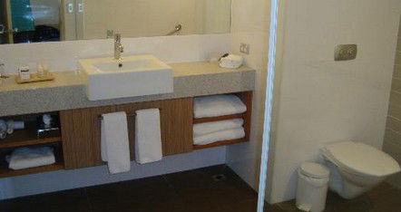 Desert Gardens Hotel - Accommodation Main Beach 3