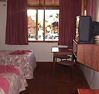 Desert Oaks Resort - Accommodation Main Beach