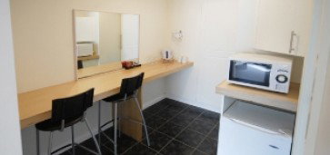 Comfort Inn The International - Accommodation Main Beach 5