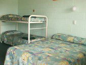 Renner Springs Desert Inn - Accommodation Main Beach 3