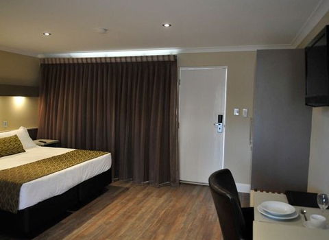 Bentley Motel - Accommodation Main Beach 0