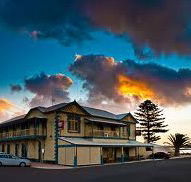 Arno Bay Hotel - Accommodation Main Beach