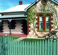 Naracoorte Cottages - Smith Street Villa - Accommodation Main Beach