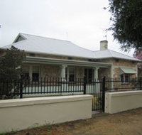 Naracoorte Cottages - MacDonnell House - Accommodation Main Beach