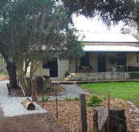 River Walk Cottage - Accommodation Main Beach