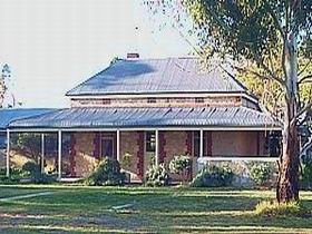 O'Deas Cottage - Accommodation Main Beach 0